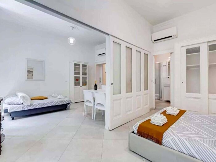 Appartamento bilocale in affitto in Via Giovanni Lanza, Colle Oppio, Roma