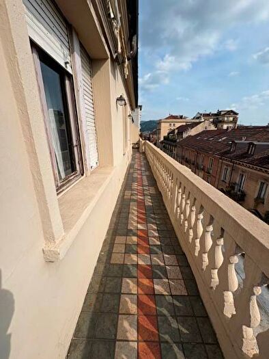Appartamento trilocale in affitto in Via Valeggio, Crocetta, Torino