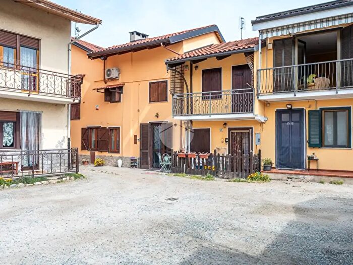 Casa trilocale in vendita in Via Cavalier Brunetto, San Maurizio Canavese