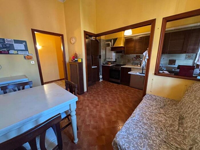 Appartamento con 5 locali in affitto in Viale Francesco Bonaini, Stazione Centrale, Pisa