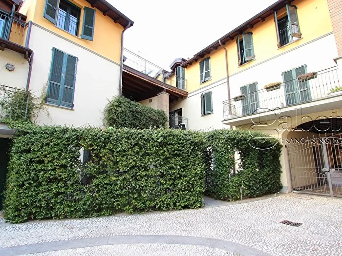 Appartamento trilocale in vendita in Piazza Vittorio Emanuele, Nerviano