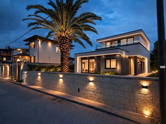 Casa con 6 locali in vendita in Via dAnnunzio, Cagliari