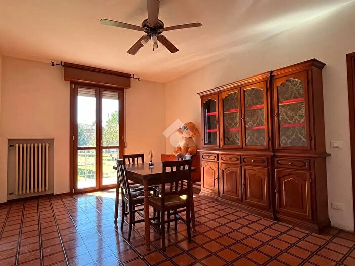 Appartamento trilocale in vendita in Via Andrea Rivasi, Cavriago