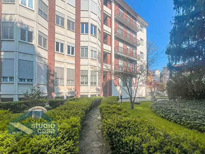 Appartamento trilocale in vendita in Viale Rimembranze, Lodi