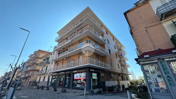 Appartamento trilocale in vendita in Via Alessandro Manzoni, San Giorgio A Cremano