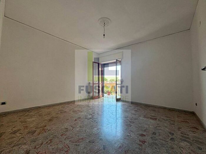 Appartamento trilocale in affitto in Via Napoli, Centro, Mugnano di Napoli