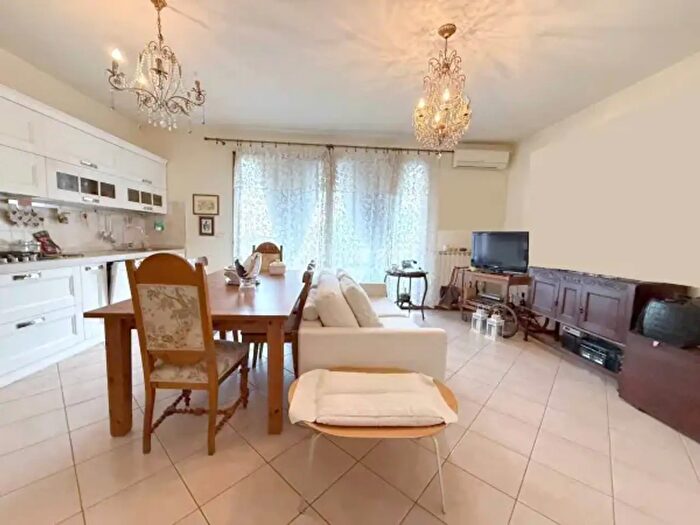 Appartamento trilocale in vendita in Riccione