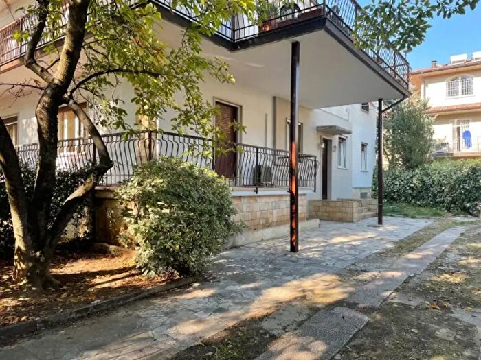 Casa con 5 locali in affitto in Brescia