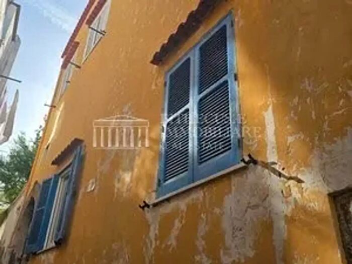 Casa con 8 locali in vendita in Via Casa di Maio, Forio