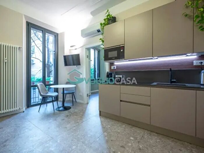 Appartamento bilocale in vendita in Via Vitruvio, Milano