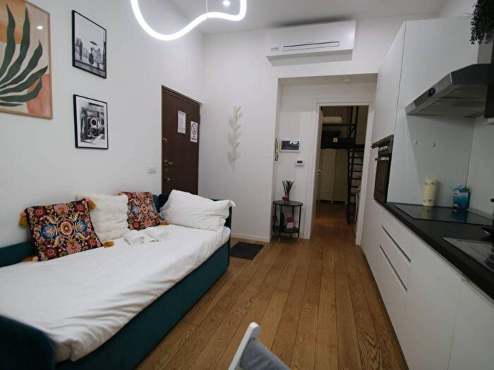 Appartamento bilocale in affitto in Via Amerigo Vespucci, Porta Nuova, Milano