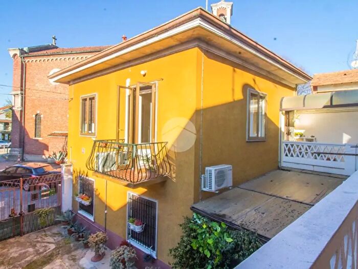 Appartamento bilocale in vendita in Via Bernardino Luini, Garbagnate Milanese