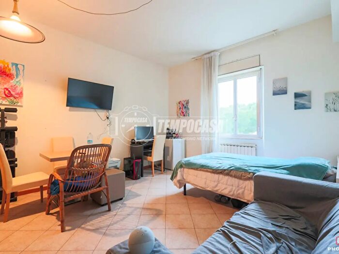 Appartamento trilocale in vendita in Viale Santarosa, Riccione