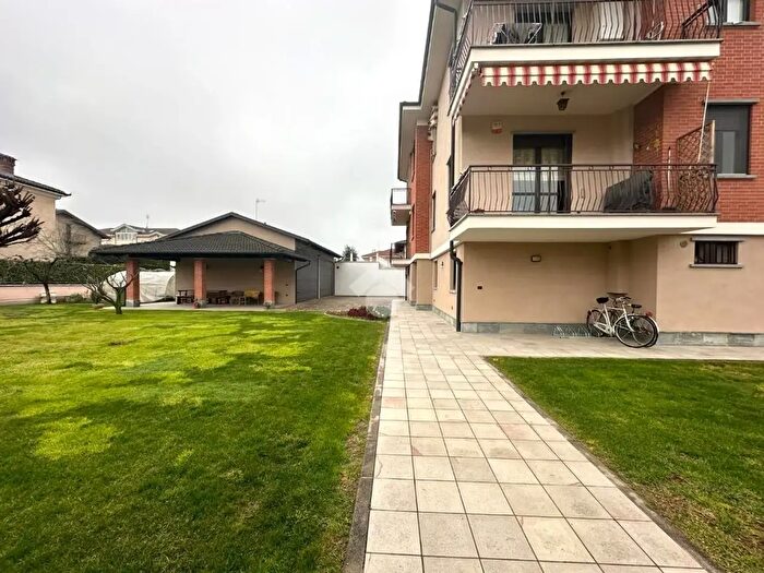 Appartamento trilocale in affitto in Via Vernetta, Savigliano