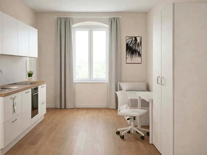 Appartamento monolocale in affitto in Via Francesco Crispi, Trieste