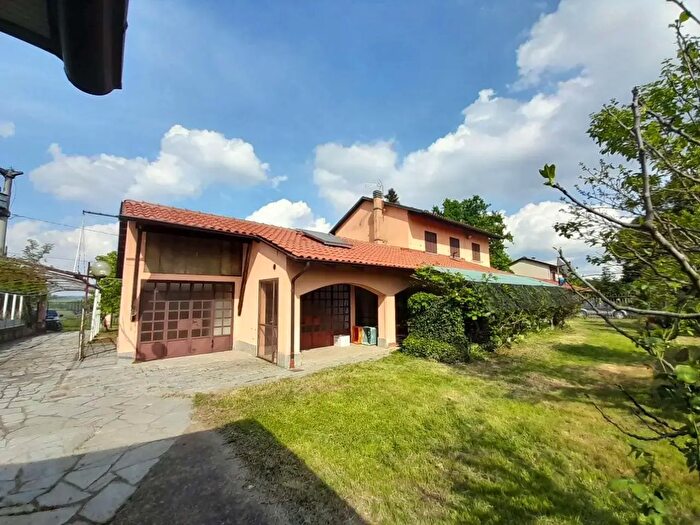 Casa con 6 locali in vendita in Corso IV Novembre, Dusino San Michele