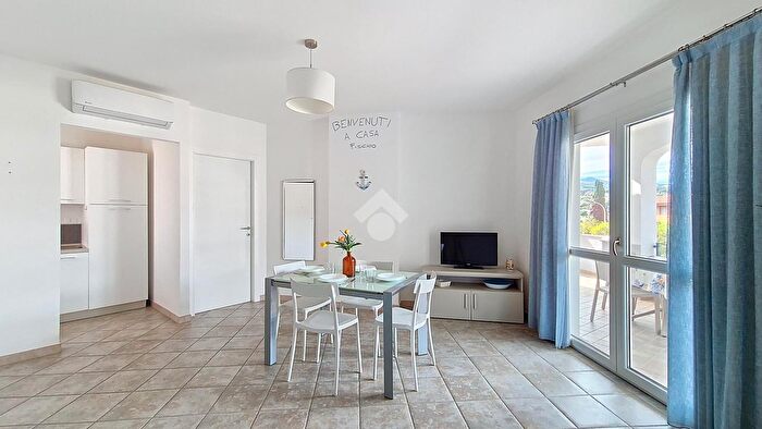 Appartamento trilocale in vendita in Via Valle dAosta, Castelsardo