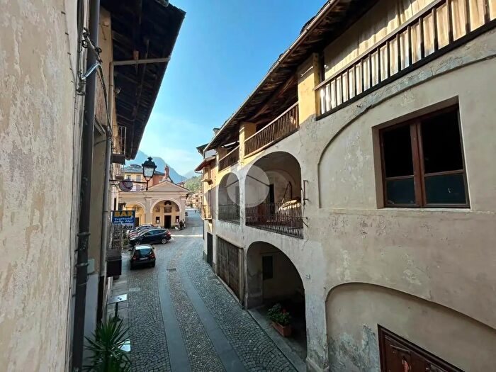 Case in Vendita e in Affitto - 2