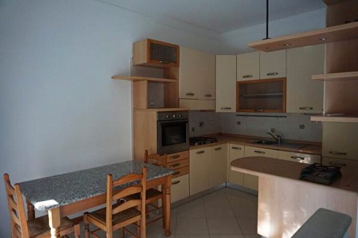 Appartamento bilocale in vendita in Corso Luigi Andrea Martinetti, Genova