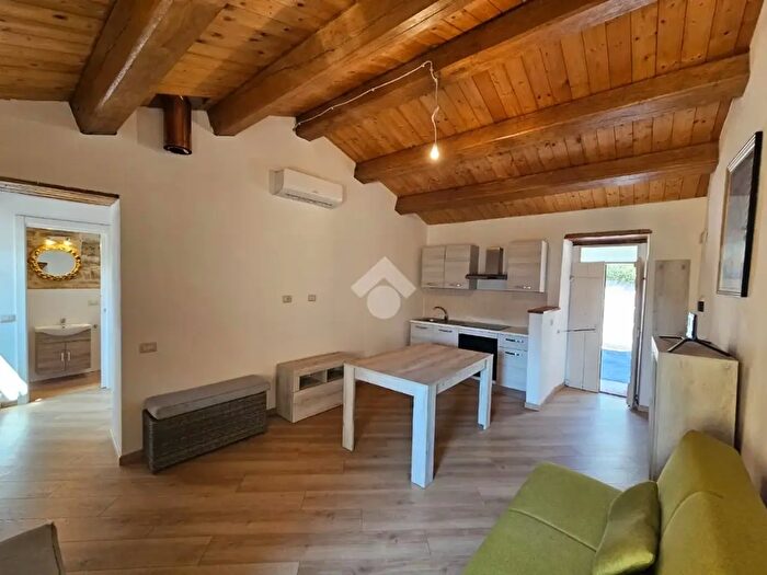 Casa monolocale in vendita in Via di Colle S Giovanni, Foligno