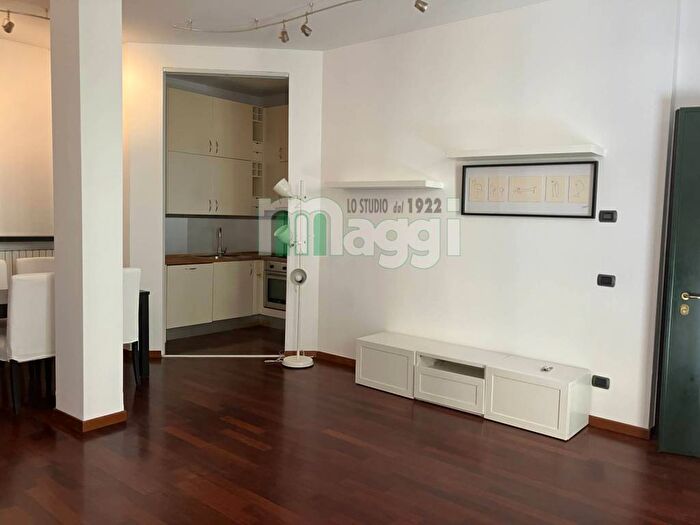 Appartamento bilocale in affitto in Via Felice Cavallotti, Borgogna Largo Augusto, Milano