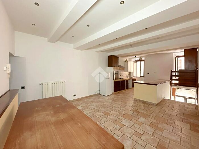 Appartamento trilocale in vendita in Piazza del Duomo, Montecompatri