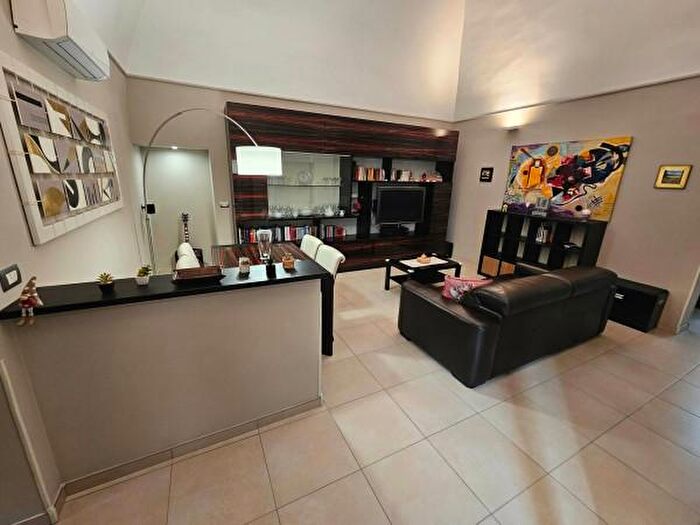 Appartamento trilocale in vendita in Via Nino Bixio, Molfetta