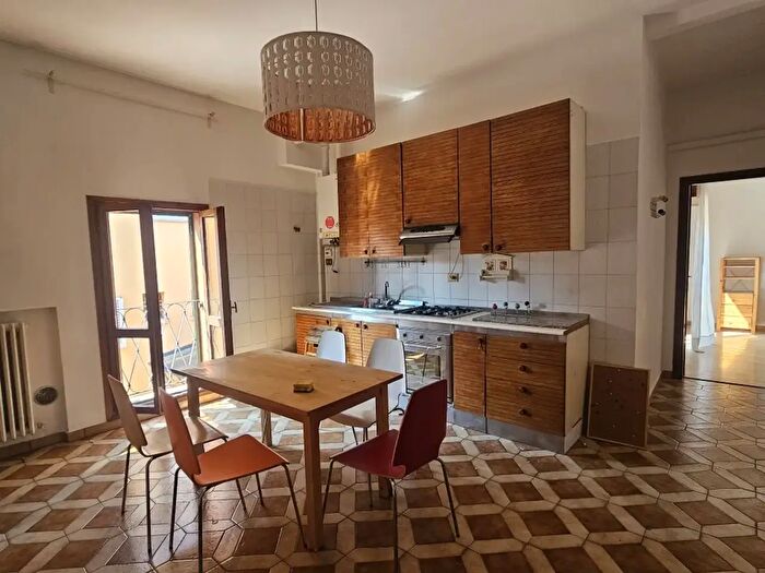Appartamento trilocale in affitto in Via Massarenti, Bologna