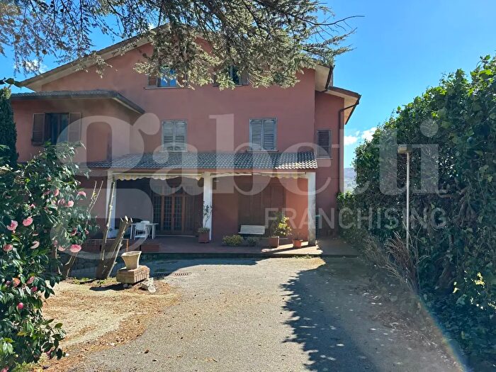 Casa in vendita in Cotrada Cretazzo, Avellino