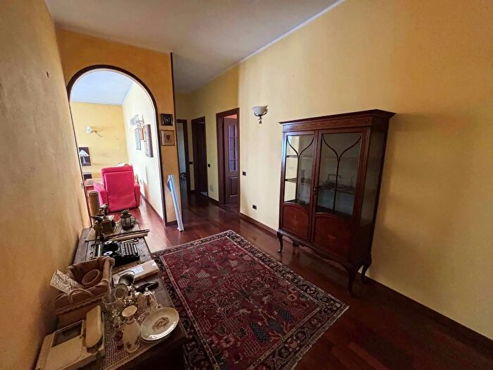 Appartamento quadrilocale in vendita in Via Libertà, Bellinzago Novarese