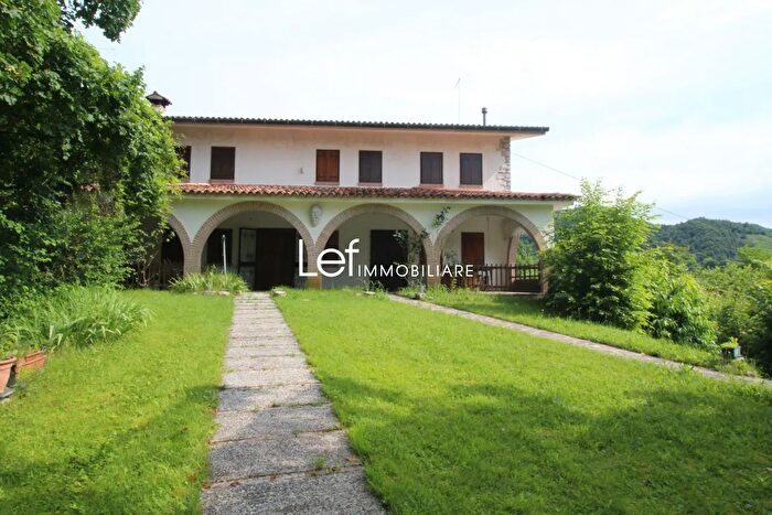 Casa con 7 locali in vendita in Farra Di Soligo