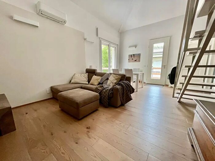 Appartamento quadrilocale in vendita in Viale Gaspare Spontini, Cervia