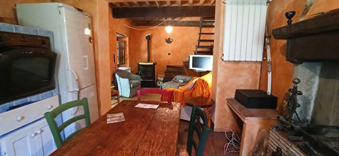 Casa trilocale in vendita in Bagni Di Lucca