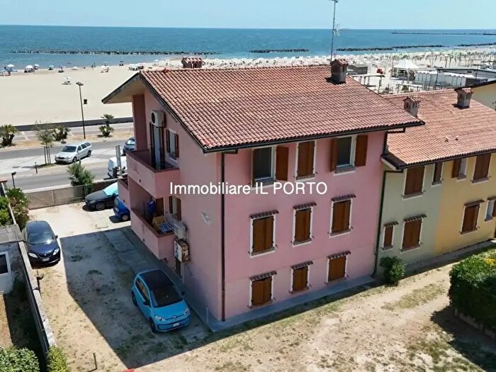 Appartamento trilocale in vendita in Comacchio