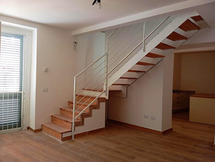 Appartamento con 5 locali in vendita in Centro Storico, Terni