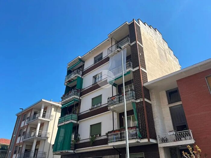 Appartamento trilocale in vendita in Via XI Febbraio, Gassino Torinese