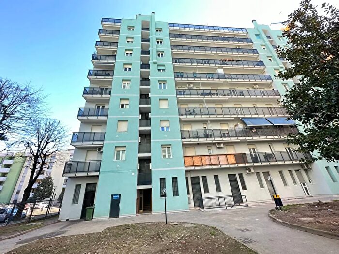 Appartamento bilocale in vendita in Via Cilea, Pioltello