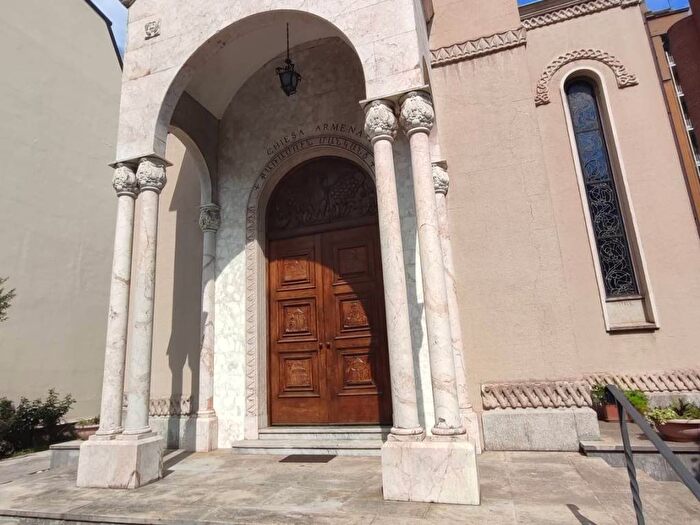 Appartamento trilocale in affitto in Via Feltre, Udine Lambrate, Milano