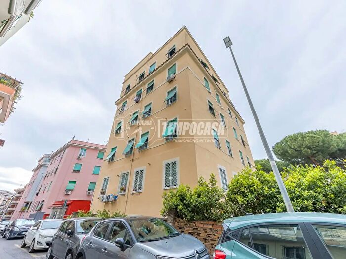 Appartamento bilocale in vendita in Via dei Gerani, Roma