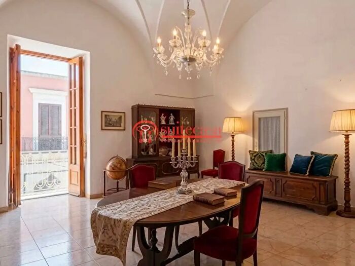 Appartamento trilocale in vendita in Corso Vittorio Emanuele, Trani