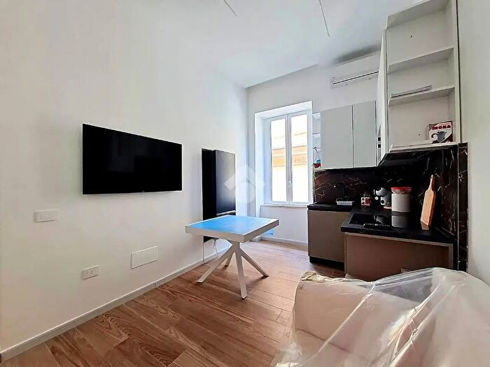 Appartamento monolocale in affitto in Via San Gennaro Ad Antignano, Napoli