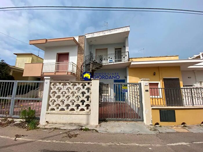 Casa con 6 locali in vendita in Via del Capodoglio, Squinzano