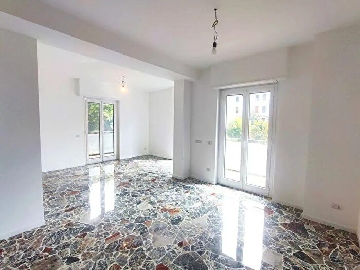 Appartamento quadrilocale in affitto in Via Gerolamo Tiraboschi, Milano