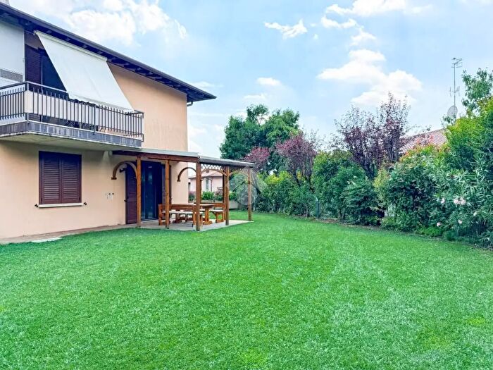 Appartamento quadrilocale in vendita in Via Fontanino, Nuvolento
