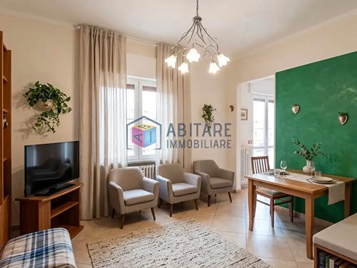 Appartamento trilocale in vendita in Livorno