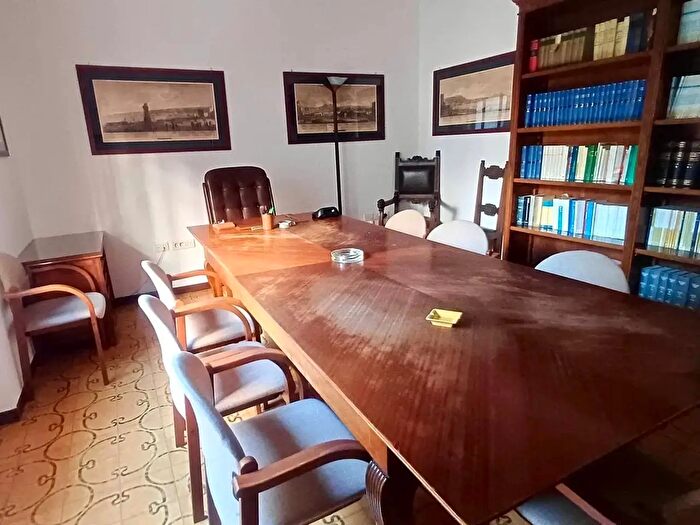 Appartamento con 5 locali in vendita in CSo Enrico De Nicola Snc, Afragola