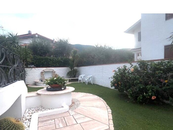 Casa con 6 locali in affitto in Via Frangipane, Centro, San Felice Circeo