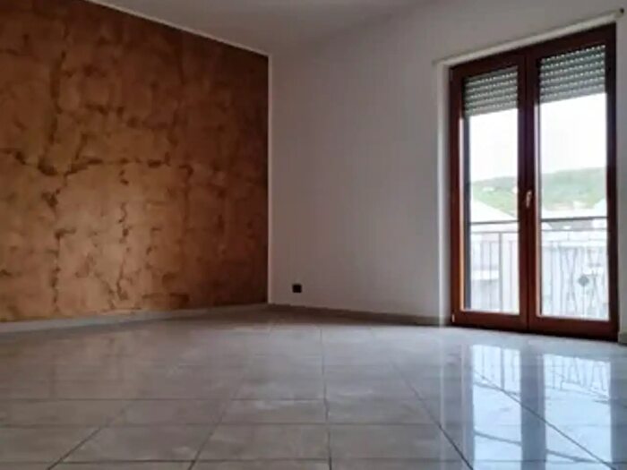 Appartamento quadrilocale in affitto in Via dei Conti Ruffo, Catanzaro