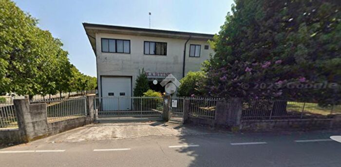 Casa con 5 locali in vendita in Bovolone