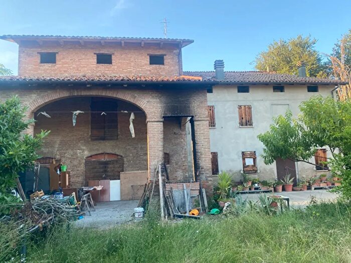 Casa con 11 locali in vendita in Formigine